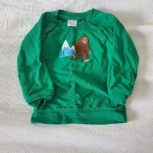 3T Hanna Andersson sasquatch sweatshirt
